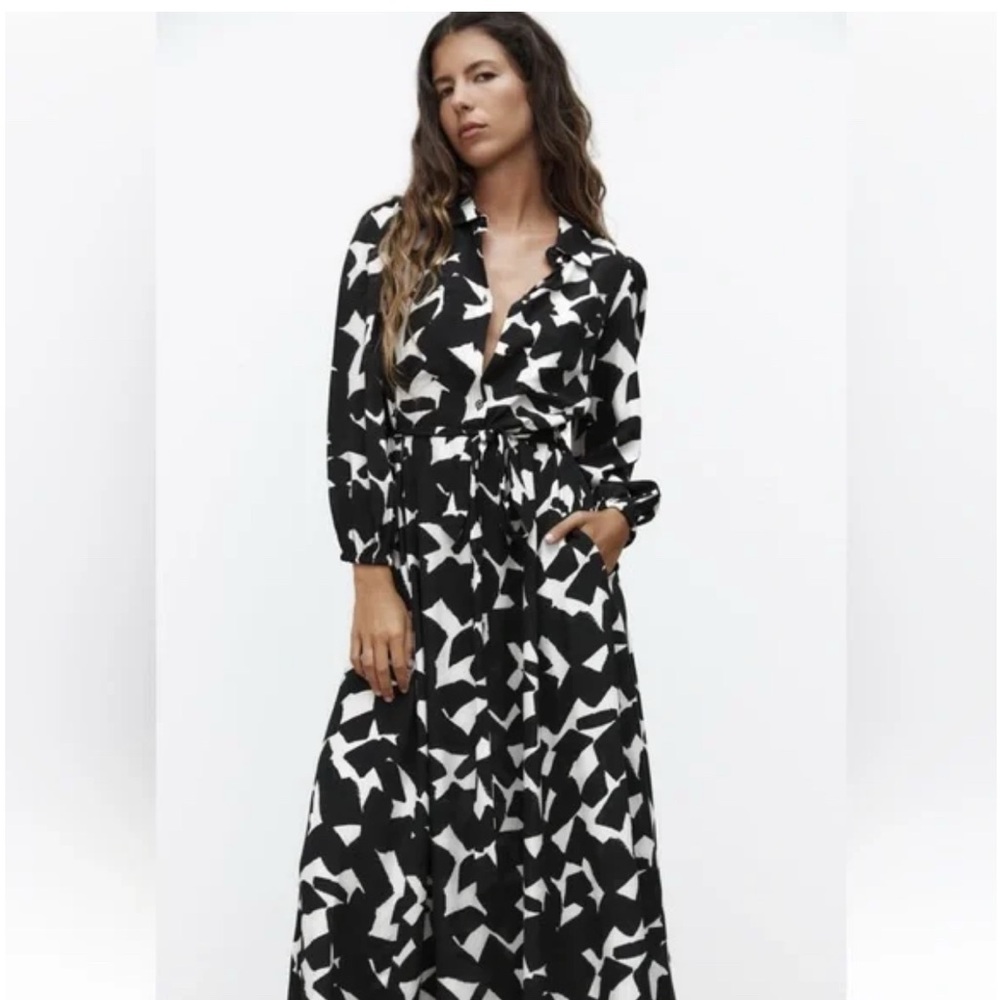 Zara Black and White Long Sleeve Maxi Dress